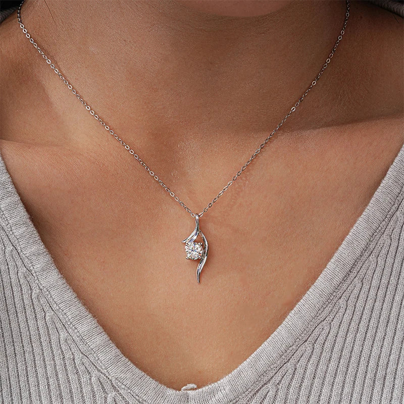Moissanite Pendant Necklace S925 Sterling Silver Sparkling Lab Diamond Fine Jewelry Wedding Party Necklaces for Women