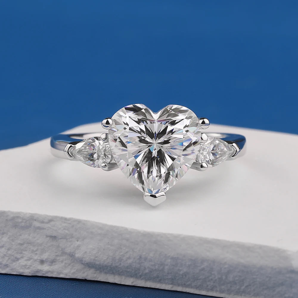 Heart Cut Moissanite Engagement Ring 1-4CT Three Stone Diamond Women's Wedding Band S925 Silver Prong Setting Classic White Gold Vanaski