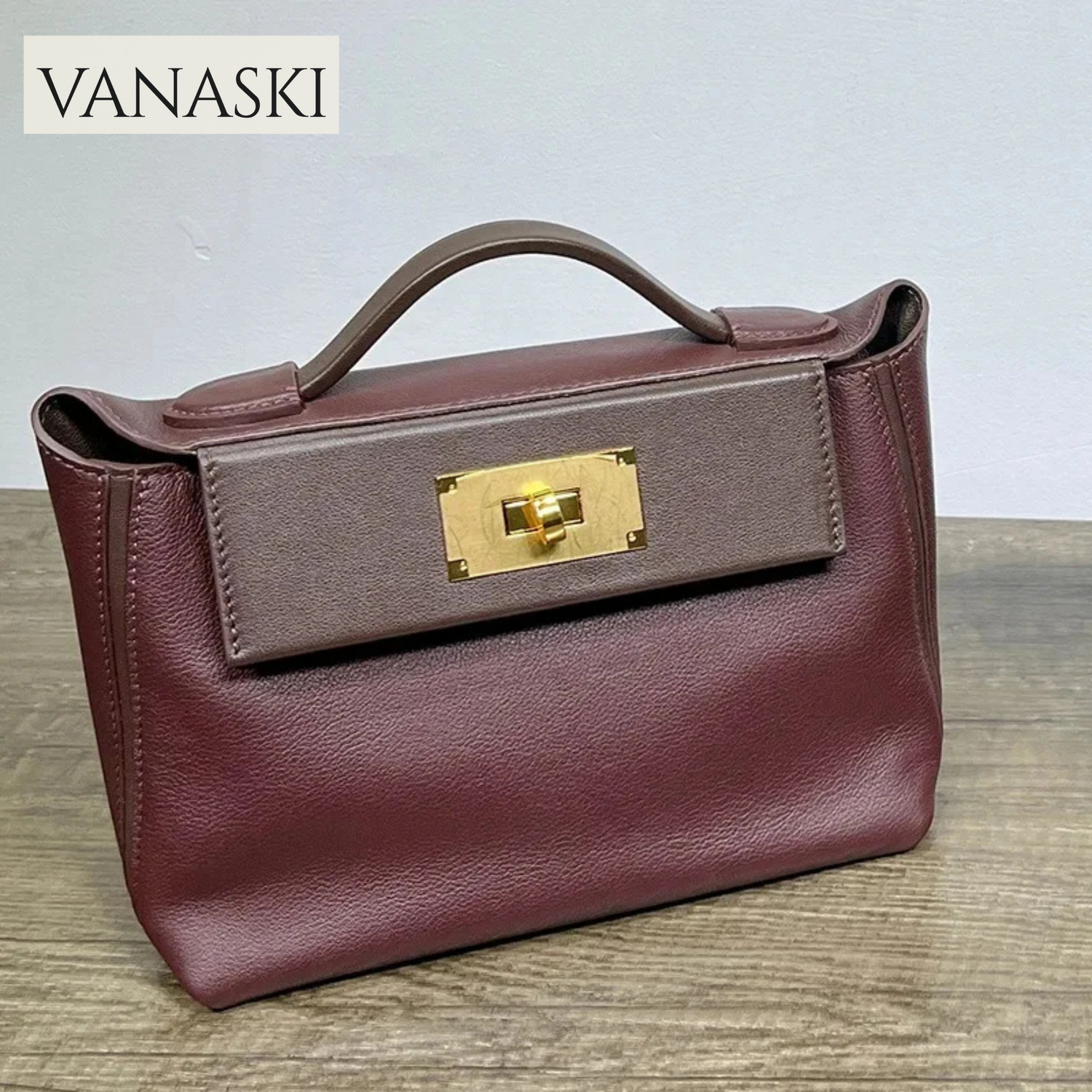 Vintage Style Mini Women's Bag Soft Cow Leather Dumpling Shape Single Shoulder Crossbody Bag From China Mainland With Versatile